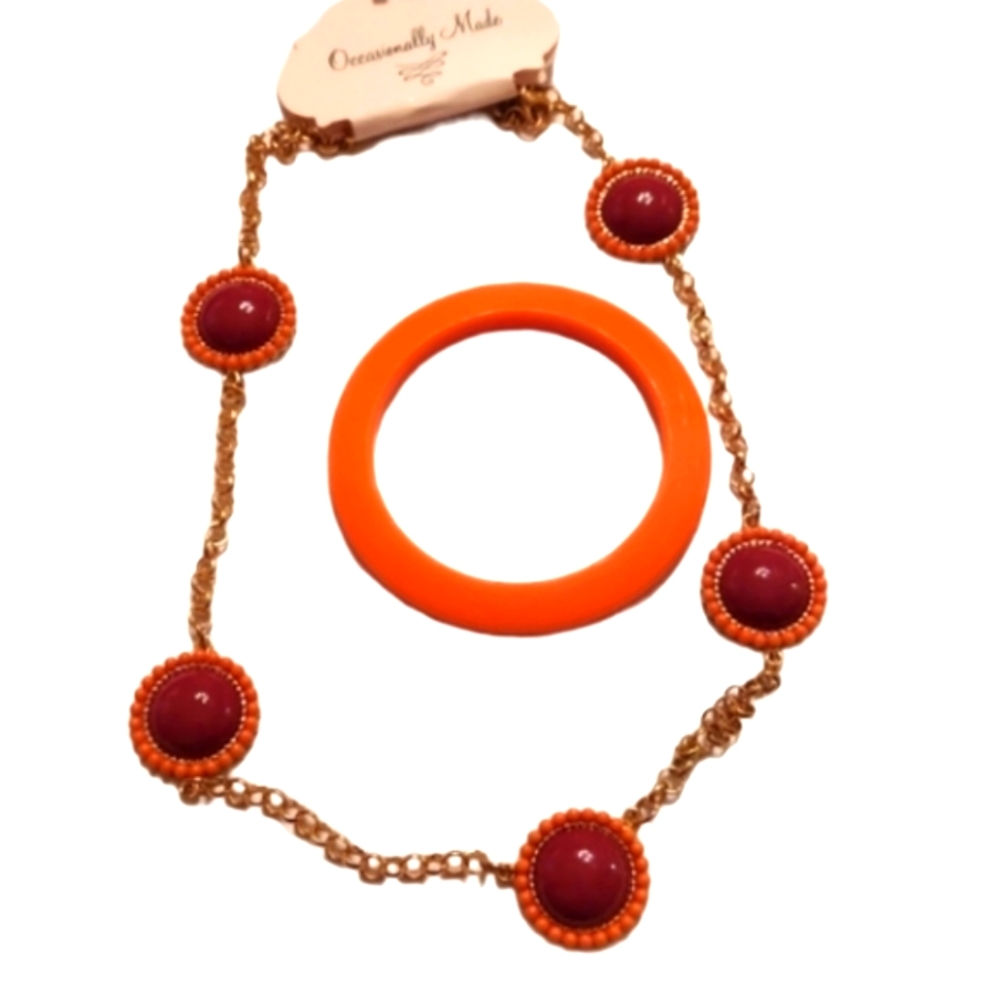 New maroon orange goldtoned vintage long necklace and bangle